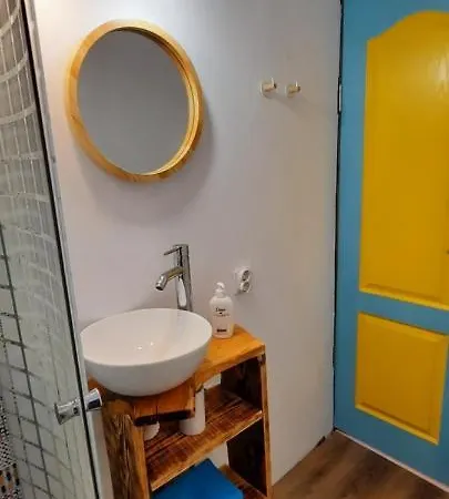 Chalet Tiny House Retreat Bran