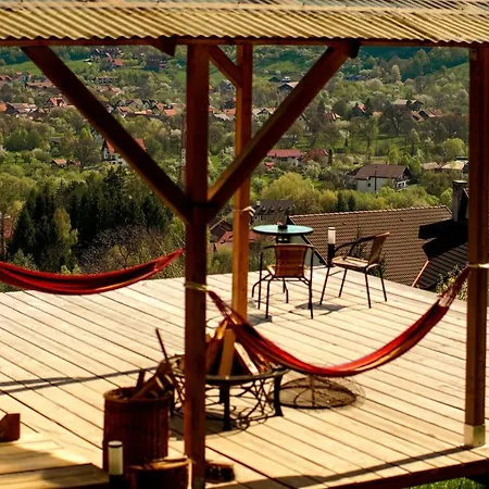 Tiny House Retreat Bran בראן